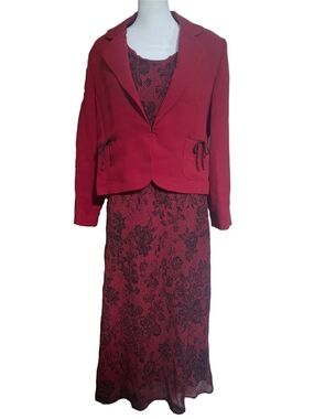 Studio I Red and Black Floral Lace Maxi Skirt